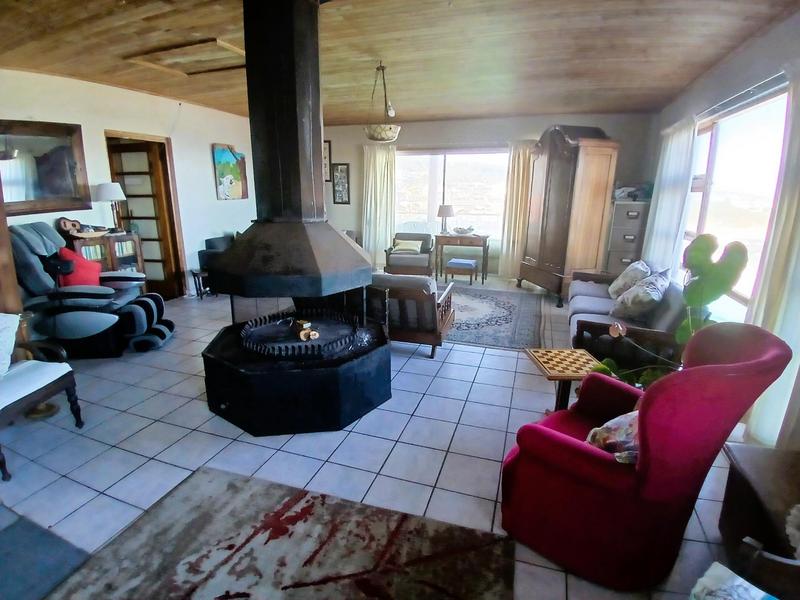 9 Bedroom Property for Sale in Jongensfontein Western Cape